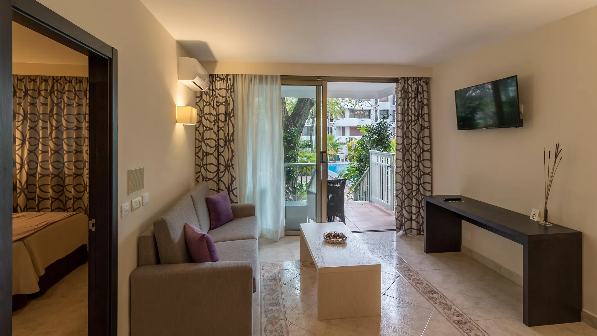 Hotel Colon Rambla Santa Cruz de Tenerife 4*,